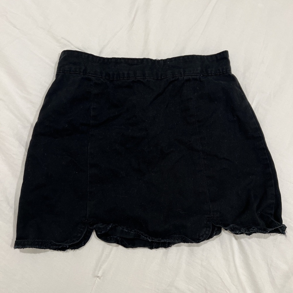 Forever 21 Women's Black Skirt